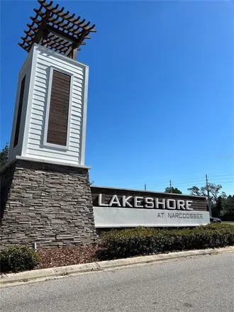Rent this 3 bed townhouse on 13335 Caspian Lane in Lake County, FL 34711