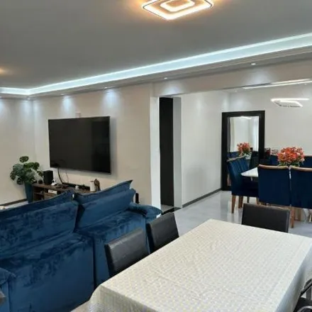Buy this 4 bed apartment on Avenida Paes de Barros 2522 in Parque da Mooca, São Paulo - SP