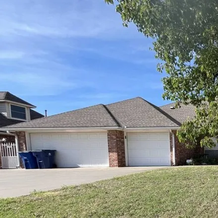 Buy this 4 bed house on 2391 West Mallard Drive in Duncan, OK 73533