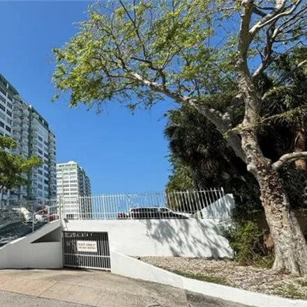 Image 4 - 2050 Canal Drive, San Souci Estates, North Miami, FL 33181, USA - Condo for sale
