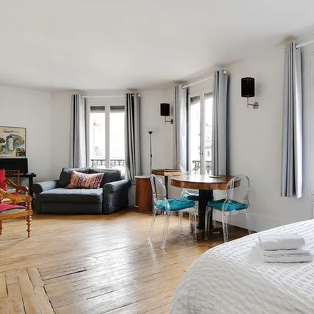 Image 6 - 11 Rue de l'Armée d'Orient, 75018 Paris, France - Apartment for rent