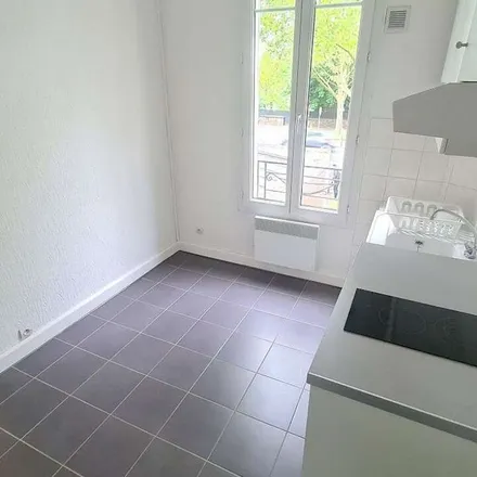 Rent this 1 bed apartment on 4 Rue des Sablières in 94000 Créteil, France