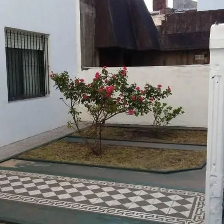 Buy this 2 bed house on Tacuarí 1402 in Partido de Lanús, 1824 Lanús Oeste