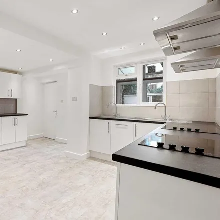 Image 3 - Kathleen Avenue, London, W3 0BN, United Kingdom - House for rent