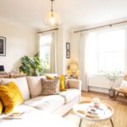 Rent this 2 bed apartment on Cavendish Road in London, SW12 0BW
