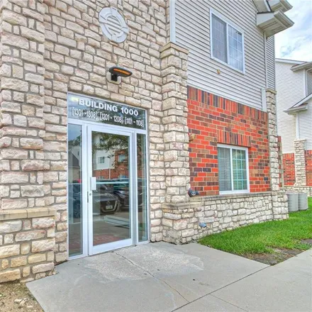 Buy this 2 bed condo on 6255 Beechtree Drive in West Des Moines, IA 50266