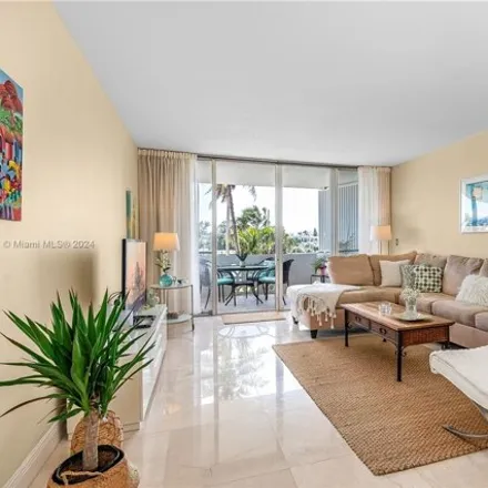 Image 6 - 9101 East Bay Harbor Drive, Bay Harbor Islands, Miami-Dade County, FL 33154, USA - Condo for sale