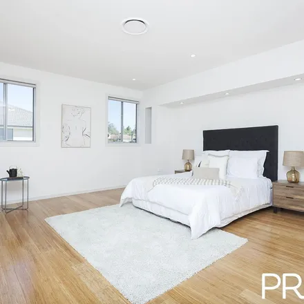 Image 3 - Hodgkinson Crescent, Panania NSW 2213, Australia - Apartment for rent