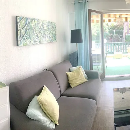 Rent this 1 bed apartment on Bandol in Avenue de la Gare, 83150 Bandol