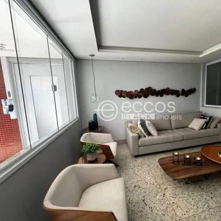 Rent this 3 bed apartment on Rua Francisco Antônio Fernandes in Segismundo Pereira, Uberlândia - MG