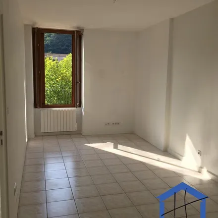 Rent this 2 bed apartment on 1062 Route de Madinay in 42800 Châteauneuf, France