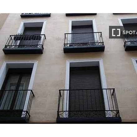 Rent this studio apartment on Biblioteca Histórica Marqués de Valdecilla (UCM) in Calle de Noviciado, 3