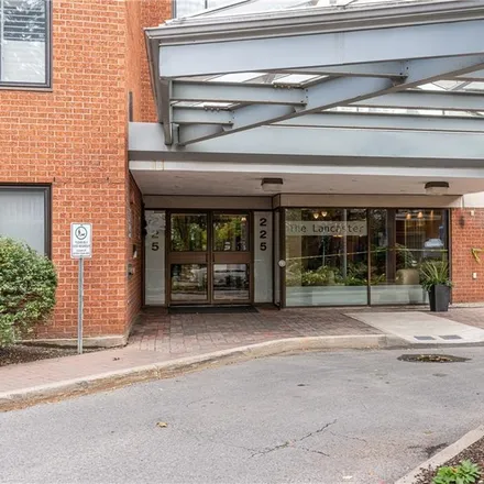 Image 2 - The Lancaster, 225 Alvin Road, Ottawa, ON K1G 3H8, Canada - Apartment for sale