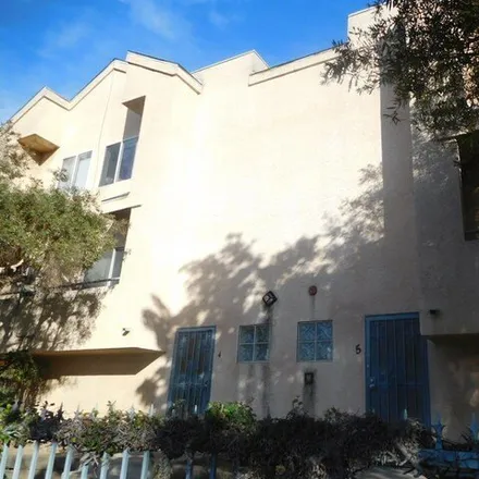Rent this 2 bed townhouse on 198 West Buckthorn Street in Inglewood, CA 90301
