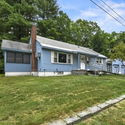 Image 2 - 8 Birch St, Ayer, Massachusetts, 01432 - House for sale