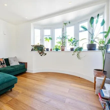 Rent this 2 bed apartment on 94-96 Lordship Park in London, N16 5UR