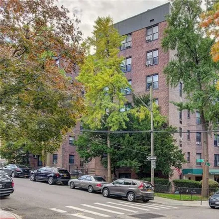 Buy this studio apartment on 140-10 84th Drive in New York, NY 11435