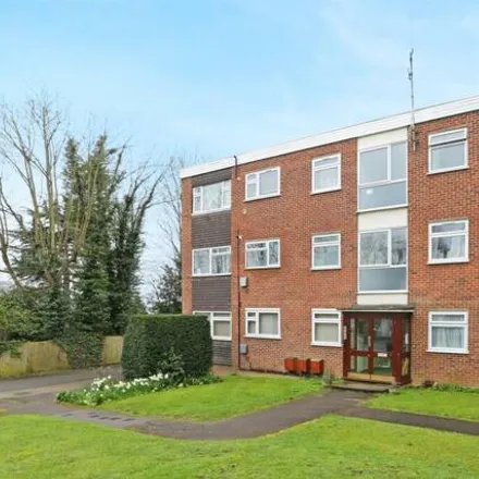 Buy this 1 bed apartment on Heathedge in Upper Sydenham, London