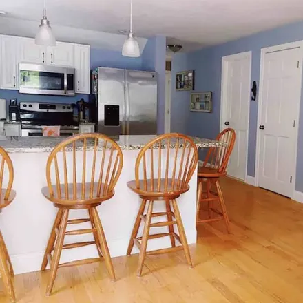 Rent this 4 bed house on Tiverton in RI, 02878