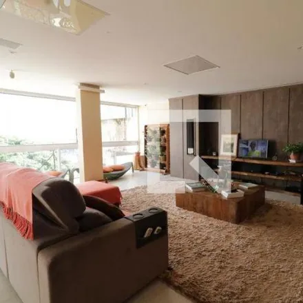 Buy this 5 bed house on Rua Francisco Góis Calmon 380 in Jardim Guanabara, Rio de Janeiro - RJ