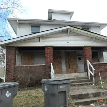 Image 2 - 405 North Oakland Avenue, Indianapolis, IN 46201, USA - House for sale