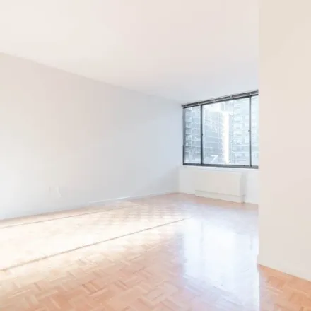 Rent this 1 bed apartment on The Westport in 500 West 56th Street, New York