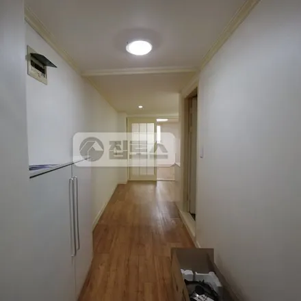 Image 3 - 서울특별시 강남구 신사동 590-6 - Apartment for rent