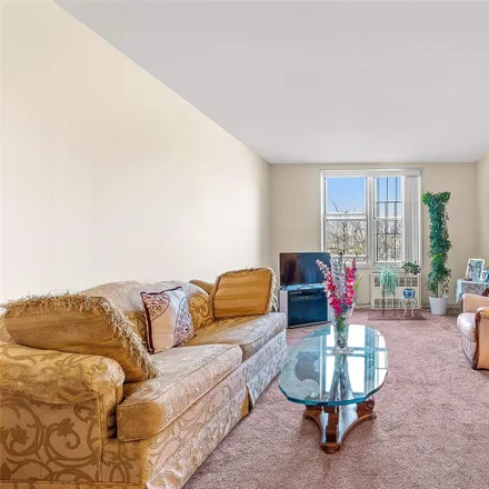 Image 2 - 67-50 Thornton Place, New York, NY 11374, USA - Condo for sale