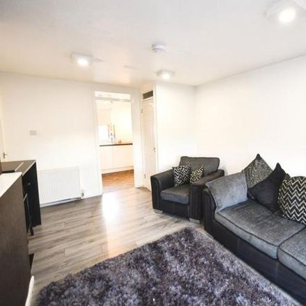 Rent this 1 bed apartment on Syriam Place in Glasgow, G21