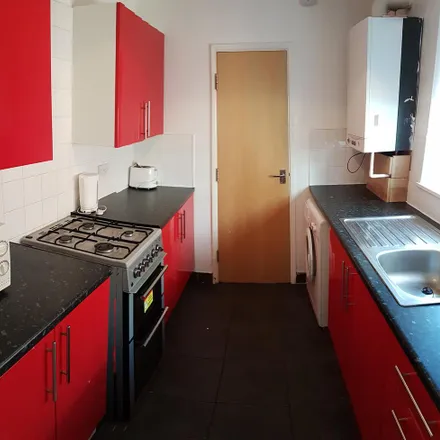 Rent this 3 bed house on 47 Sidmouth Street in Hull, HU5 2JR