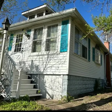 Buy this 2 bed house on 21898 Elmwood Avenue in Resthaven, Will County