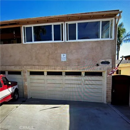 Rent this 2 bed apartment on 1132 Hingham Lane in Pierpont Bay, Ventura