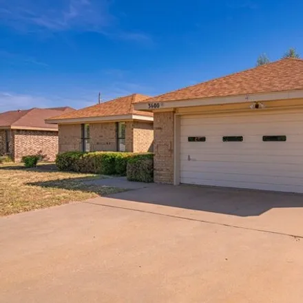 Image 3 - 3624 Oakmont Drive, Midland, TX 79707, USA - House for sale