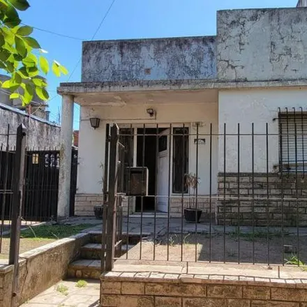 Buy this 4 bed house on Z & Eme in Avenida de los Constituyentes, Partido de Tigre