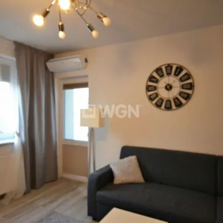 Rent this 1 bed apartment on Publiczna Szkoła Podstawowa nr 21 im. ks. Jana Twardowskiego in Helleńska, 26-620 Radom