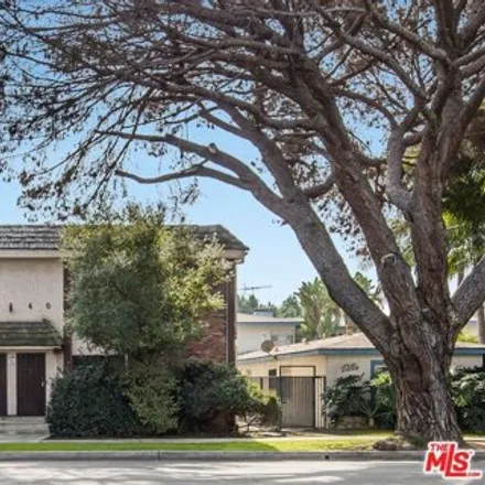 Buy this 18 bed house on Marie Callender's in National Boulevard, Los Angeles