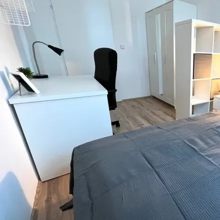 Rent this 4 bed room on Obere Augartenstraße in 1020 Vienna, Austria