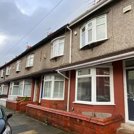 Rent this 3 bed townhouse on Barndale Road in Liverpool, L18 1EN