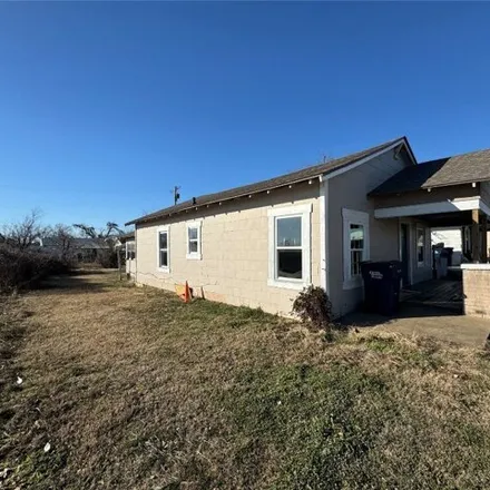 Image 4 - 336 West Broadway Avenue, Seminole, OK 74868, USA - House for sale