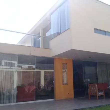 Buy this 4 bed house on Colegio Villa Cáritas in Jirón Yissel 456, La Molina