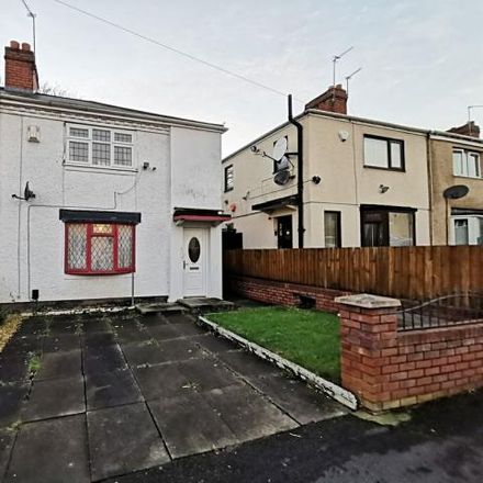 Rent this 3 bed house on Rosemary Avenue in Bilston, WV14 6NL