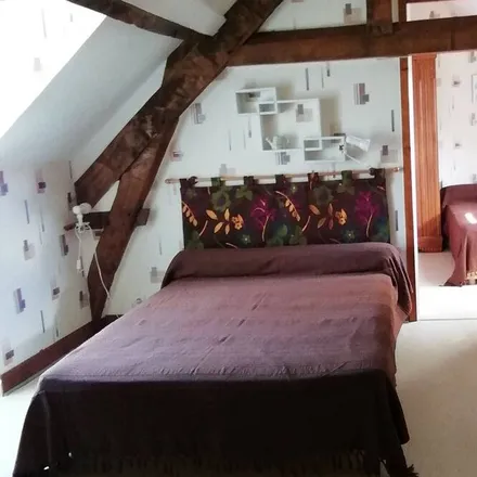 Rent this 2 bed townhouse on Saint-Hilaire sur Benaize in D 53, 36370 Saint-Hilaire-sur-Benaize