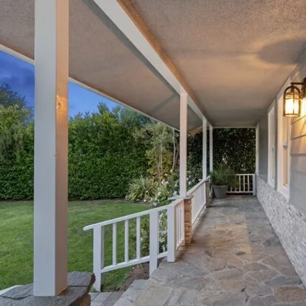 Image 2 - 8376 Westlawn Ave, Los Angeles, California, 90045 - House for sale