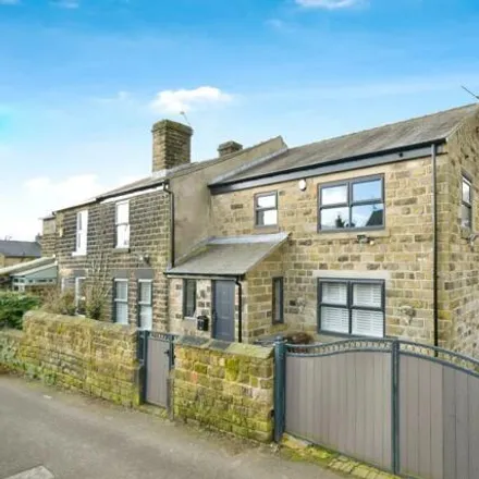 Buy this 4 bed duplex on Middle Lane in Sheffield, S35 8PS