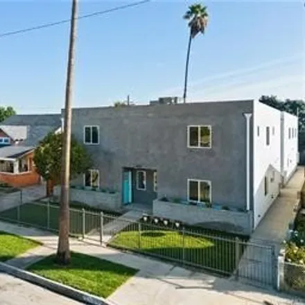 Buy this 2studio townhouse on 6902 South Miramonte Boulevard in Firestone Park, Florence-Firestone