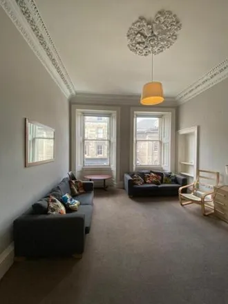 Image 2 - 17 South Clerk Street, City of Edinburgh, EH8 9JD, United Kingdom - Apartment for rent