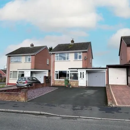 Buy this 3 bed house on Stanall Drive in Telford and Wrekin, TF2 8PT