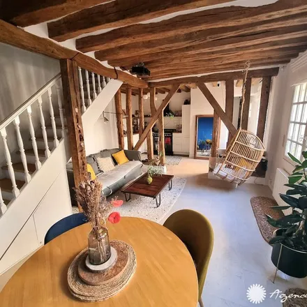 Rent this 3 bed apartment on Route du Particulier in 78100 Saint-Germain-en-Laye, France