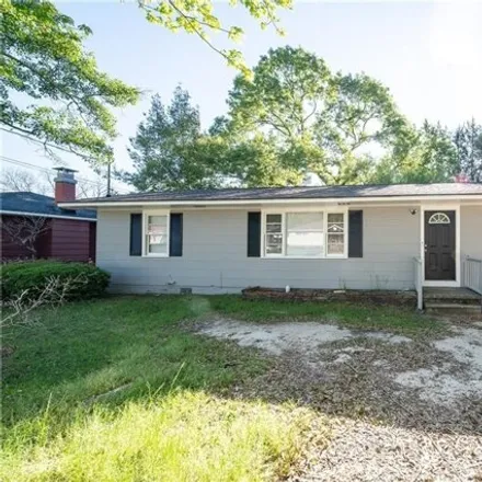 Buy this 3 bed house on 2536 4th Avenue in Phenix City, AL 36867