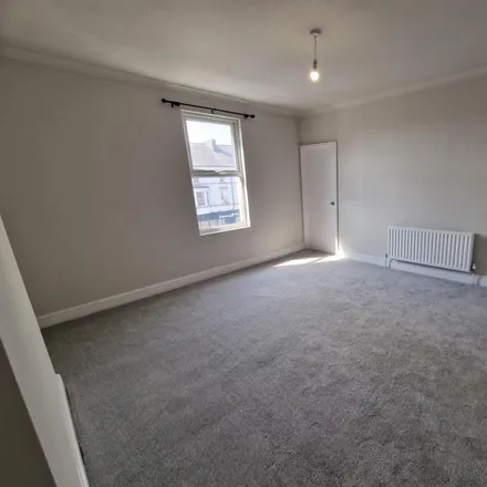 Image 7 - High Street, Redcar, TS10 3DH, United Kingdom - Apartment for rent